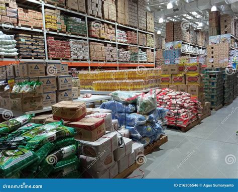 Grocery warehouse - Looking for a The Food Warehouse store near you? Use our store locator to find the address, opening hours and contact details of your local branch. The Food Warehouse offers great value on frozen, chilled and grocery products. 